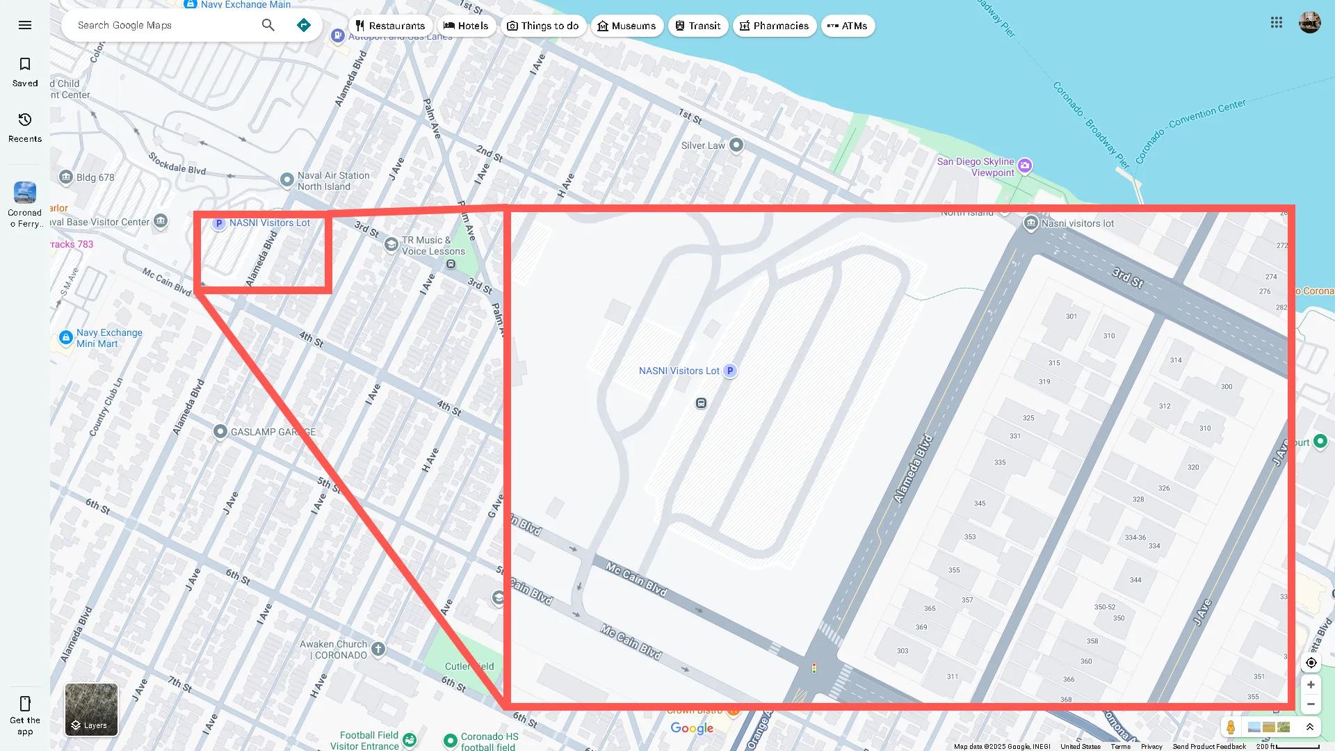 Bản đồ Google Maps cho thấy sự phân chia giữa căn cứ hải quân và khu dân cư ở San Diego