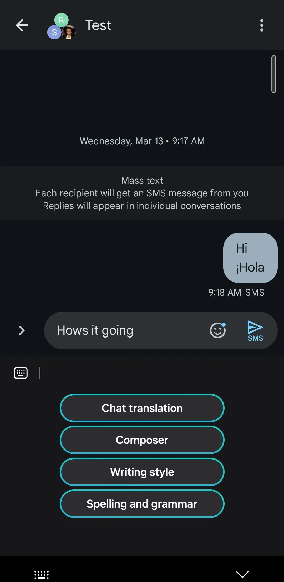 Bàn phím Samsung hiển thị tính năng sửa lỗi ngữ pháp và chính tả Chat Assist