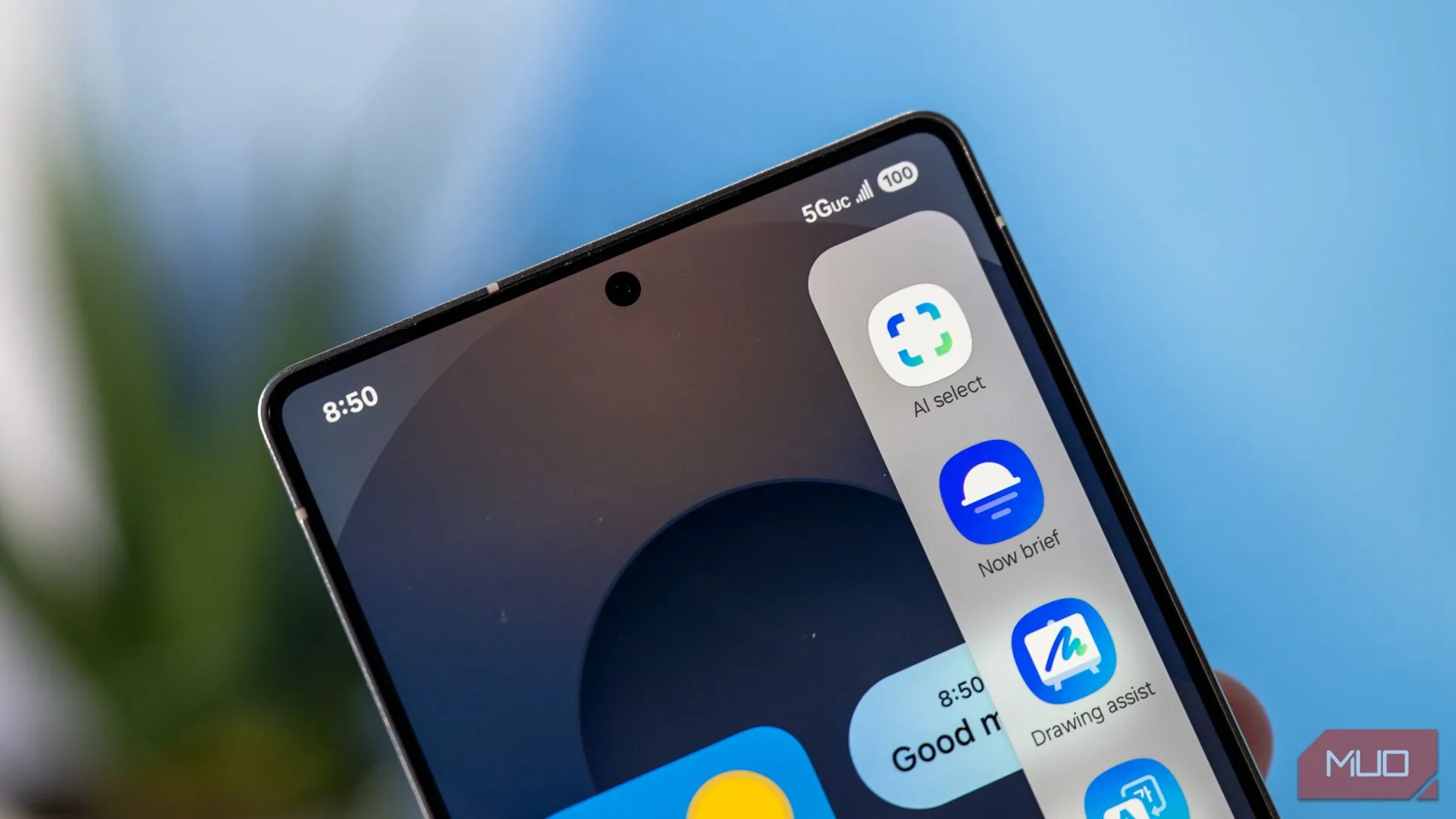 Biểu tượng ứng dụng AI chọn lọc trong bảng điều khiển Edge trên giao diện Samsung Galaxy