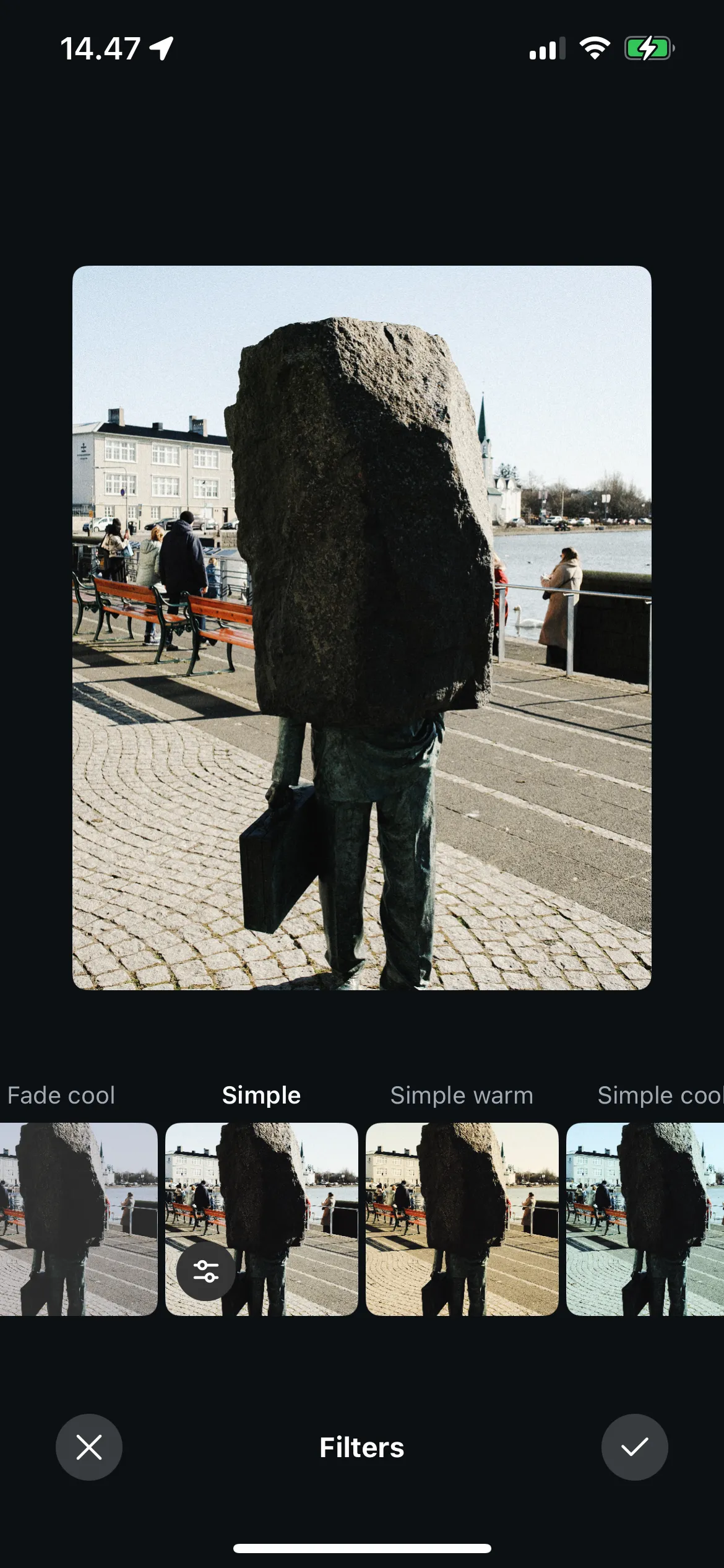 Bộ lọc Simple được áp dụng trên ảnh Instagram, giúp tăng tương phản và độ sáng một cách tinh tế cho chân dung
