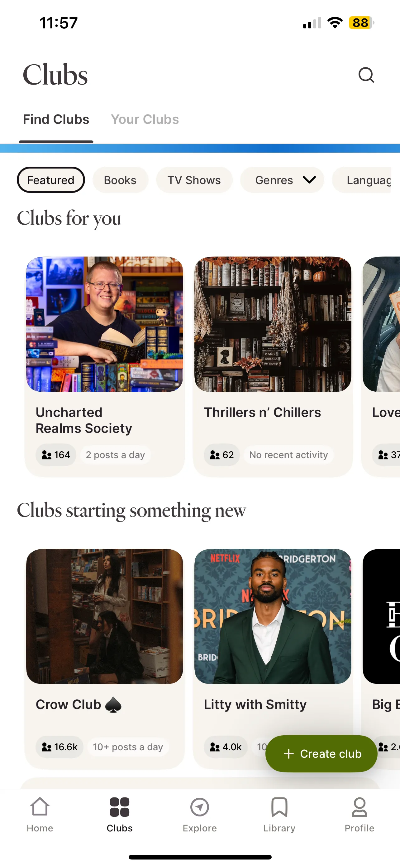 Các câu lạc bộ sách ảo trên ứng dụng Fable, ví dụ Crow Club