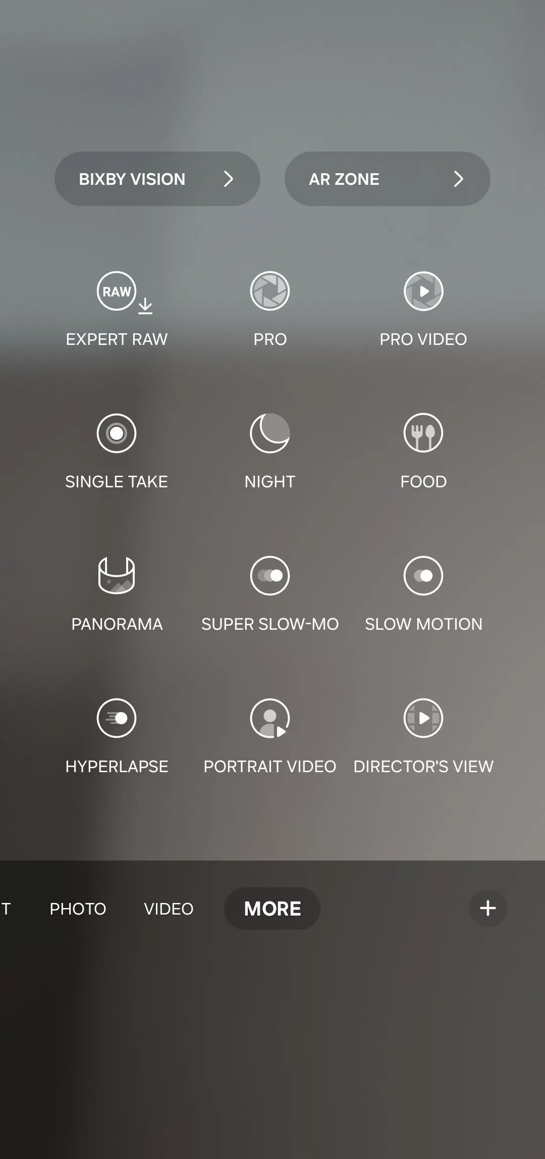 Các chế độ quay phim trong ứng dụng camera Samsung, bao gồm Director's View cho phép quay đa camera
