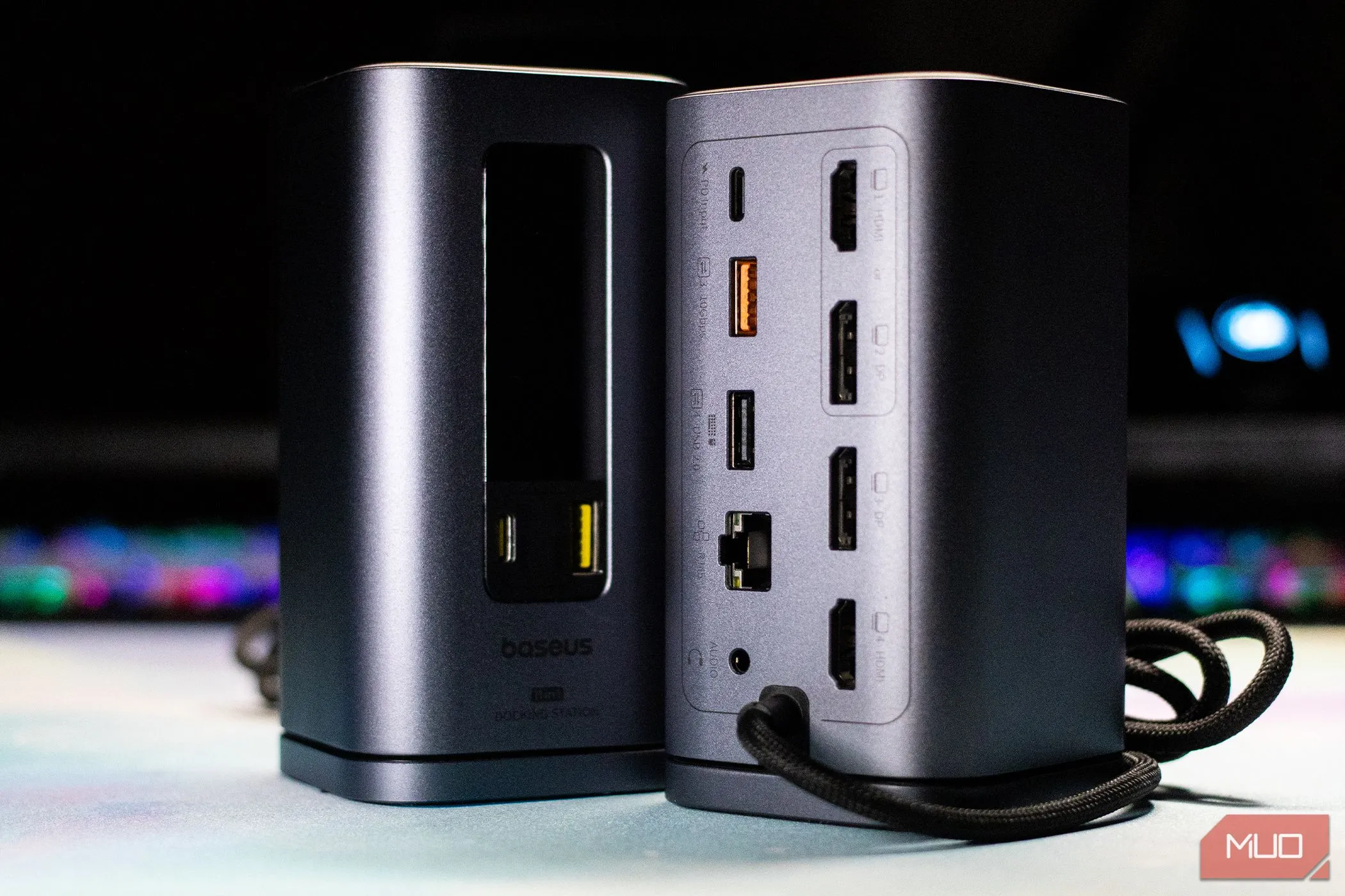 Các cổng phía sau của phiên bản Windows Docking Station Baseus Spacemate 11-trong-1