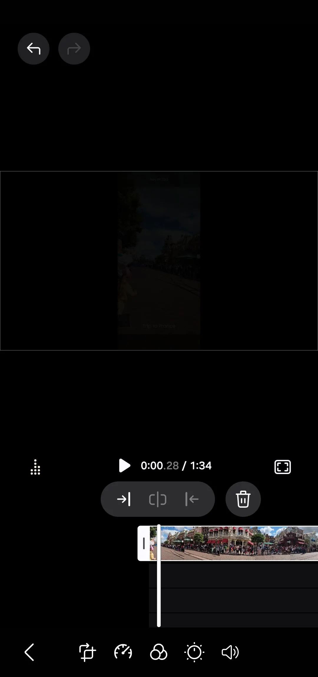 Các tùy chọn chỉnh sửa clip trong Samsung Studio, hiển thị các công cụ cơ bản