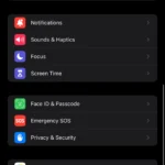 Cài đặt iPhone với mục Face ID & Mật khẩu để thay đổi mã khóa.