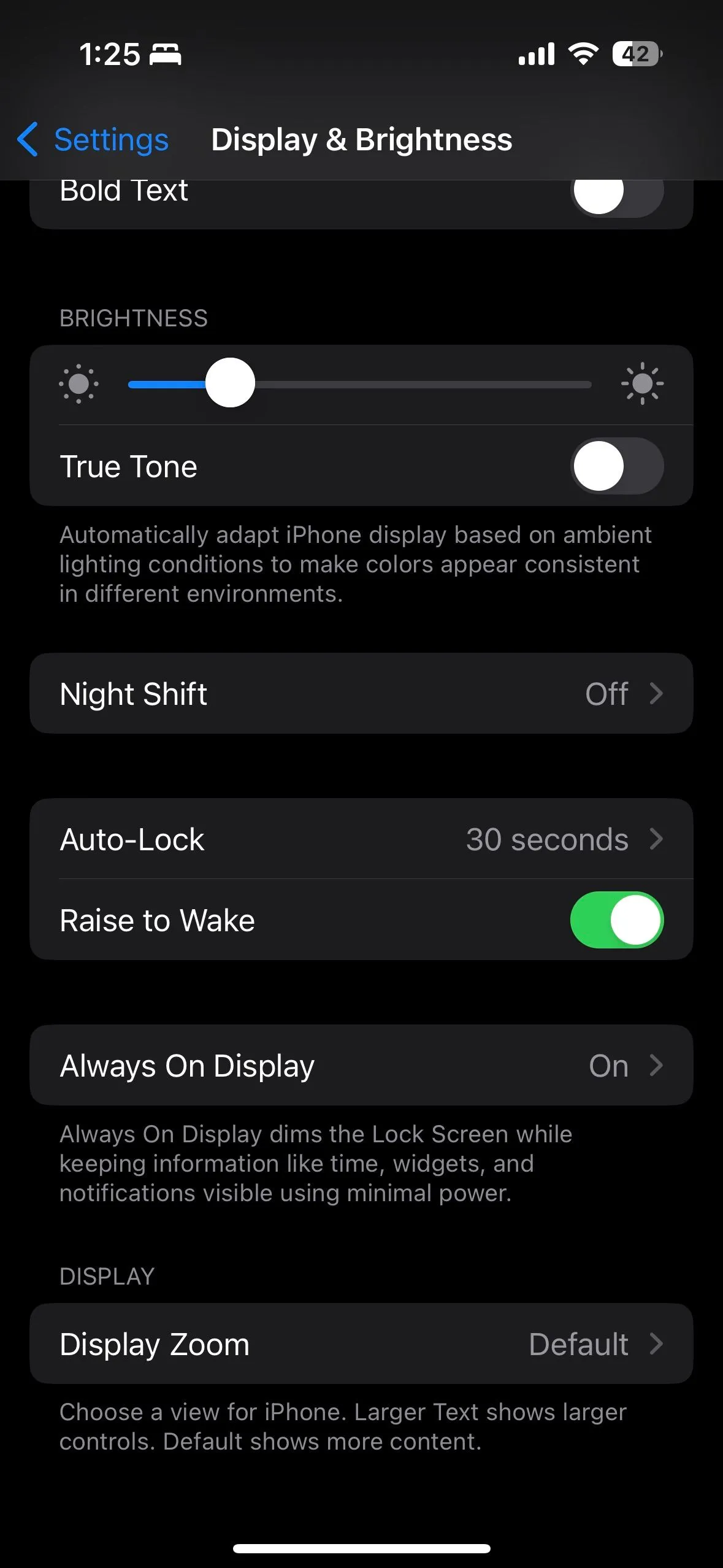 Cài đặt Màn hình &amp; Độ sáng trên iPhone hiển thị tùy chọn Always On Display