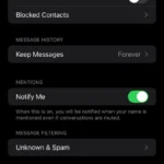 Cài đặt Tin nhắn trên iPhone hiển thị tùy chọn "Lưu Tin Nhắn"
