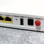 Cận cảnh cổng USB trên Router