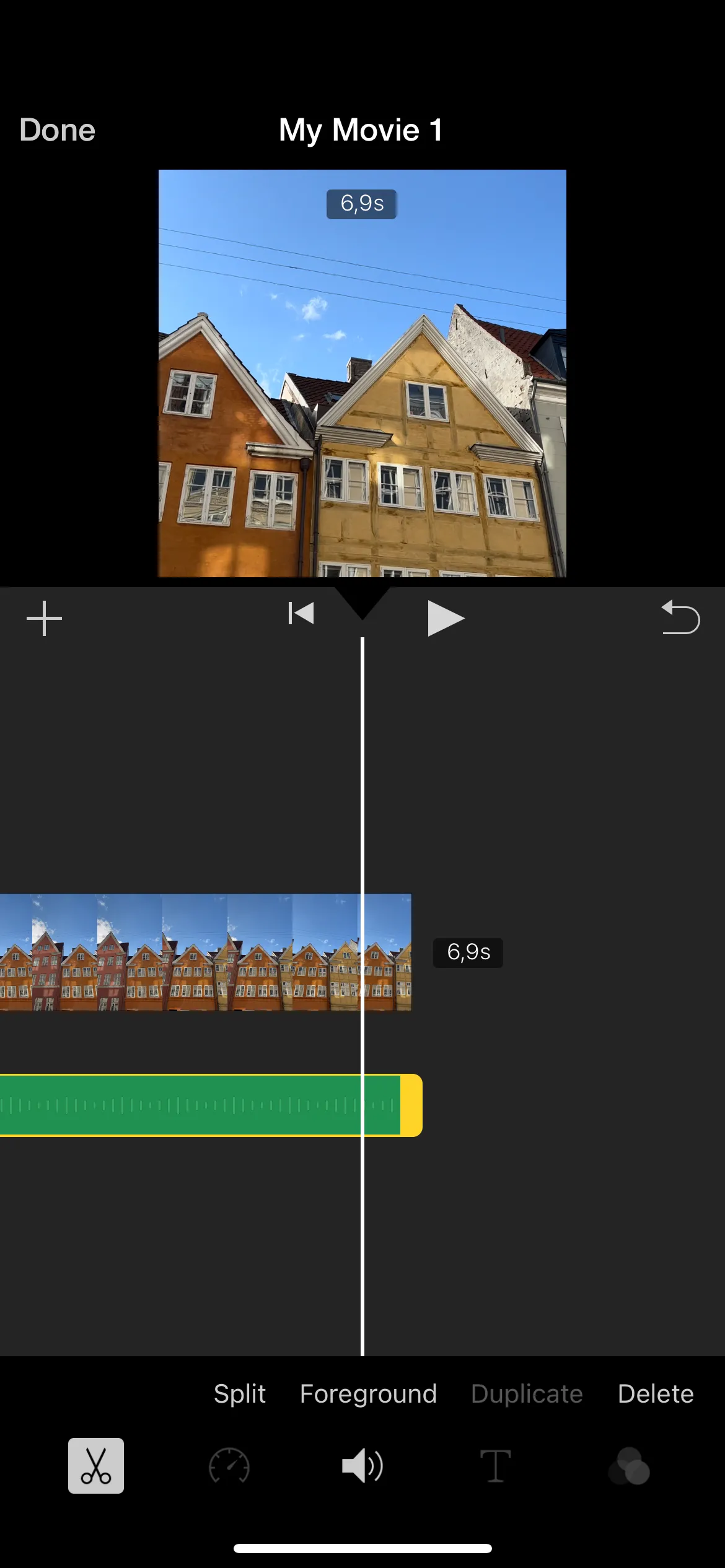 Chỉnh sửa video với các công cụ chuyên nghiệp trong ứng dụng iMovie trên iPhone, biến điện thoại thành studio di động.