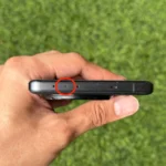 Cổng hồng ngoại IR Blaster trên cạnh trên điện thoại OnePlus 13