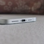 Cổng USB-C của iPhone 16 Plus