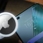 Điện thoại Android hiển thị cảnh báo thiết bị theo dõi Bluetooth bên cạnh một thiết bị Apple AirTag