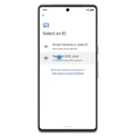 Điện thoại Android hiển thị giao diện Google Wallet với tùy chọn thêm hộ chiếu hoặc ID số.