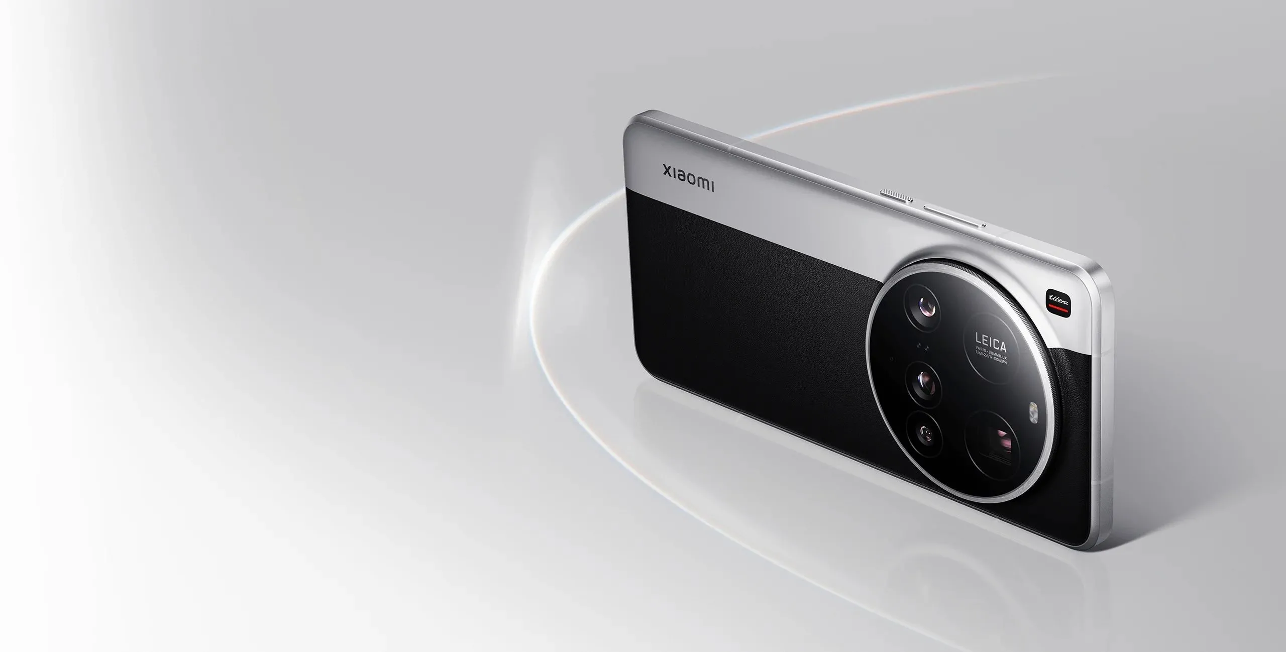 Điện thoại Xiaomi 15 Ultra với cụm camera sau khổng lồ, hợp tác cùng Leica