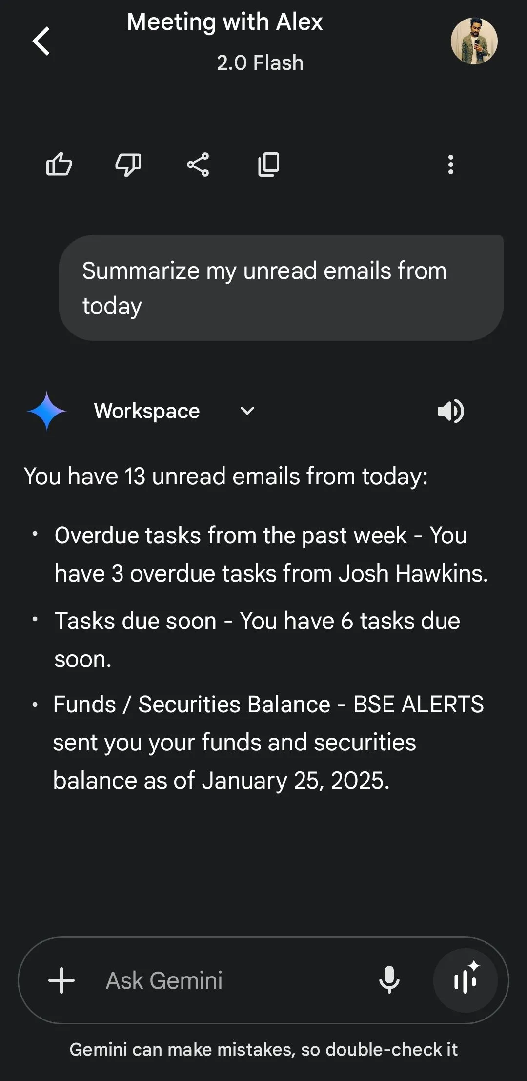 Gemini tóm tắt email chưa đọc từ Gmail trên giao diện di động.