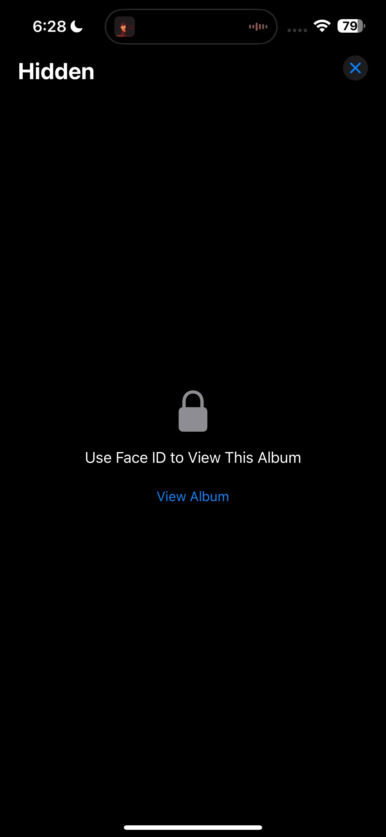 Giao diện album Ẩn yêu cầu Face ID để xem ảnh cá nhân trên iPhone
