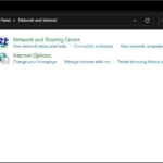 Giao diện Bảng điều khiển (Control Panel) với tùy chọn Mạng và Internet (Network and Internet) dẫn đến Tùy chọn Internet (Internet Options) trên Windows 11.