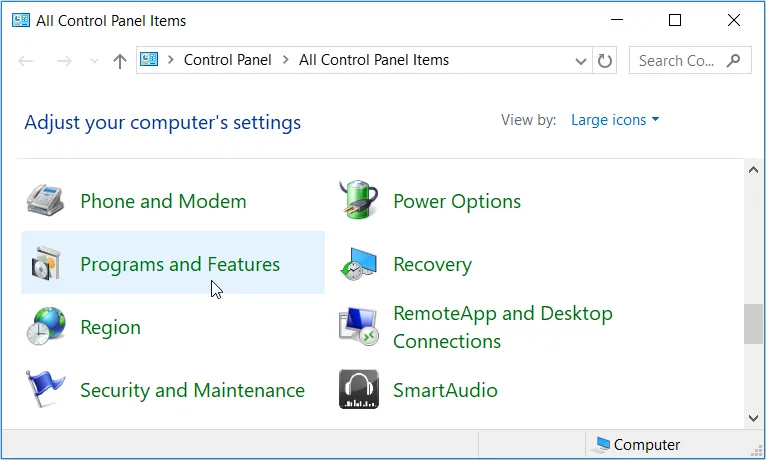 Giao diện Control Panel của Windows với tùy chọn Chương trình và Tính năng