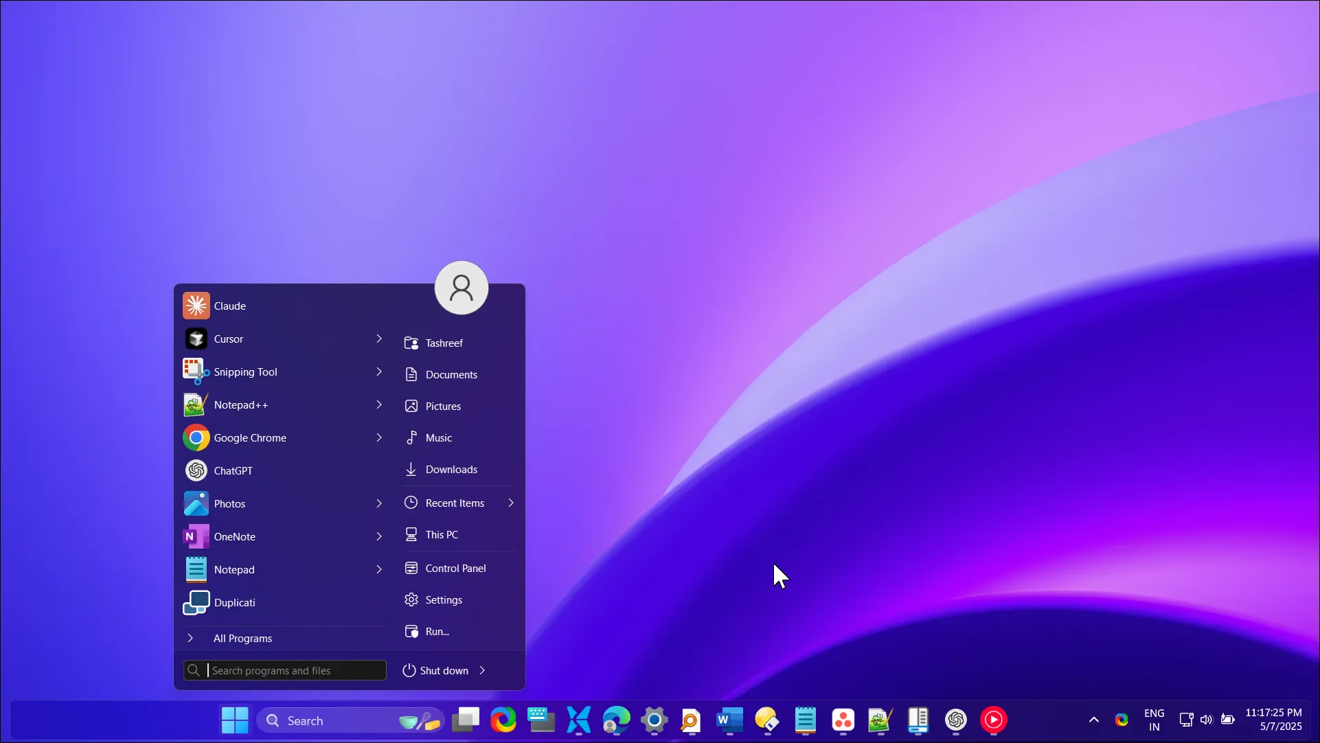 Giao diện desktop Windows 11 sau khi áp dụng theme Windows 25 Mod với các biểu tượng đơn giản và hiệu ứng trong suốt.