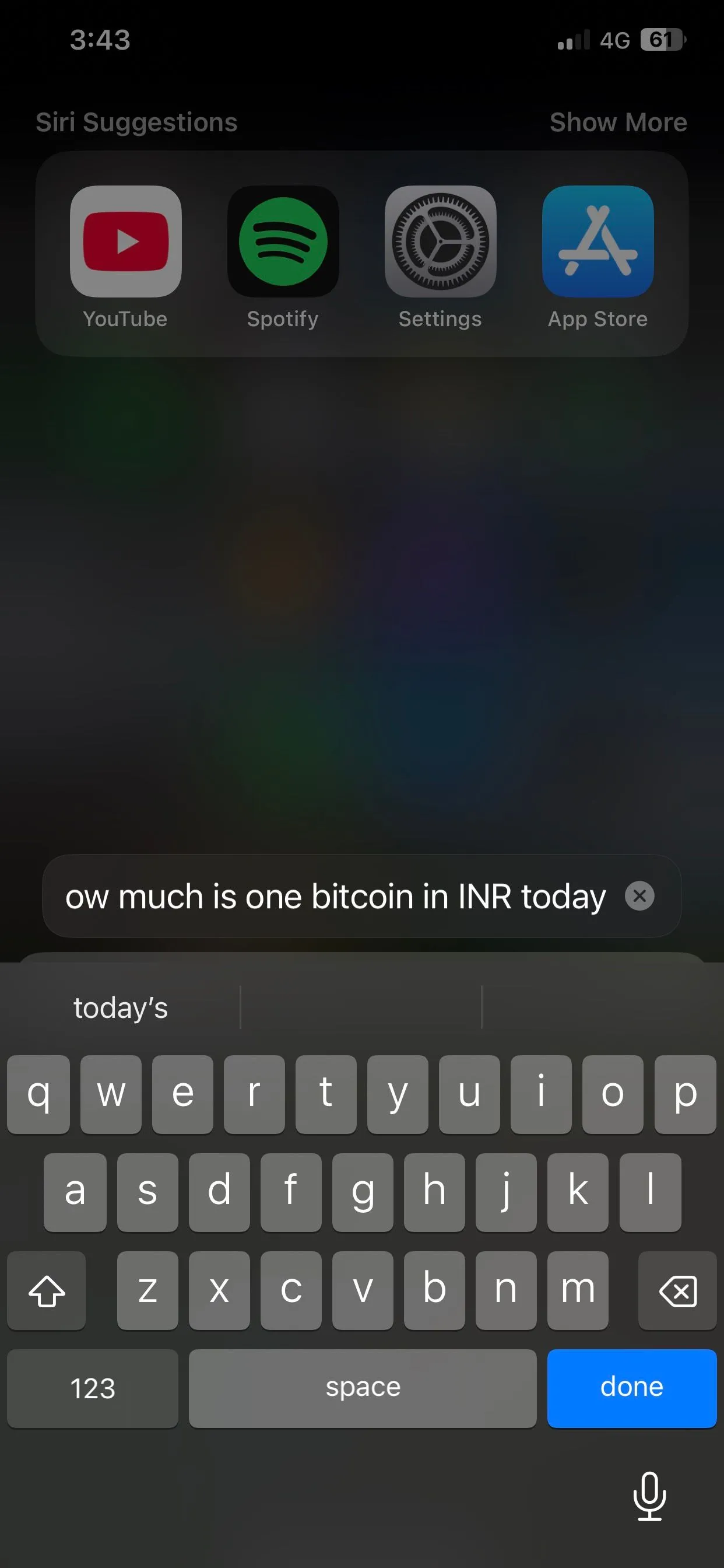 Giao diện Gõ Để Ra Lệnh Siri (Type to Siri) trên iPhone iOS 17, hiển thị bàn phím và khả năng nhập truy vấn Siri.