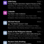 Giao diện hộp thư đến của ứng dụng Mail mặc định trên iPhone
