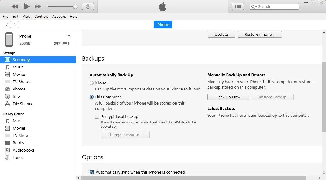 Giao diện iTunes hiển thị tùy chọn khôi phục từ bản sao lưu