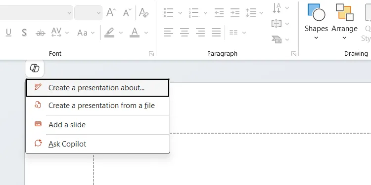 Giao diện khởi tạo bản trình bày mới trong PowerPoint và vị trí nút Copilot.
