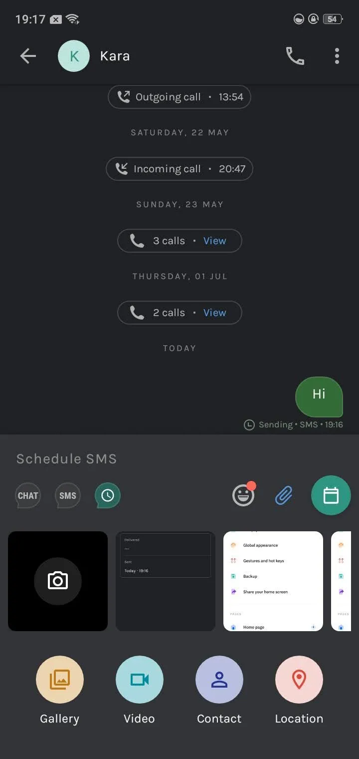 Giao diện nhắn tin của Truecaller, cho phép người dùng đính kèm tệp và cung cấp tính năng chống tin nhắn rác hiệu quả