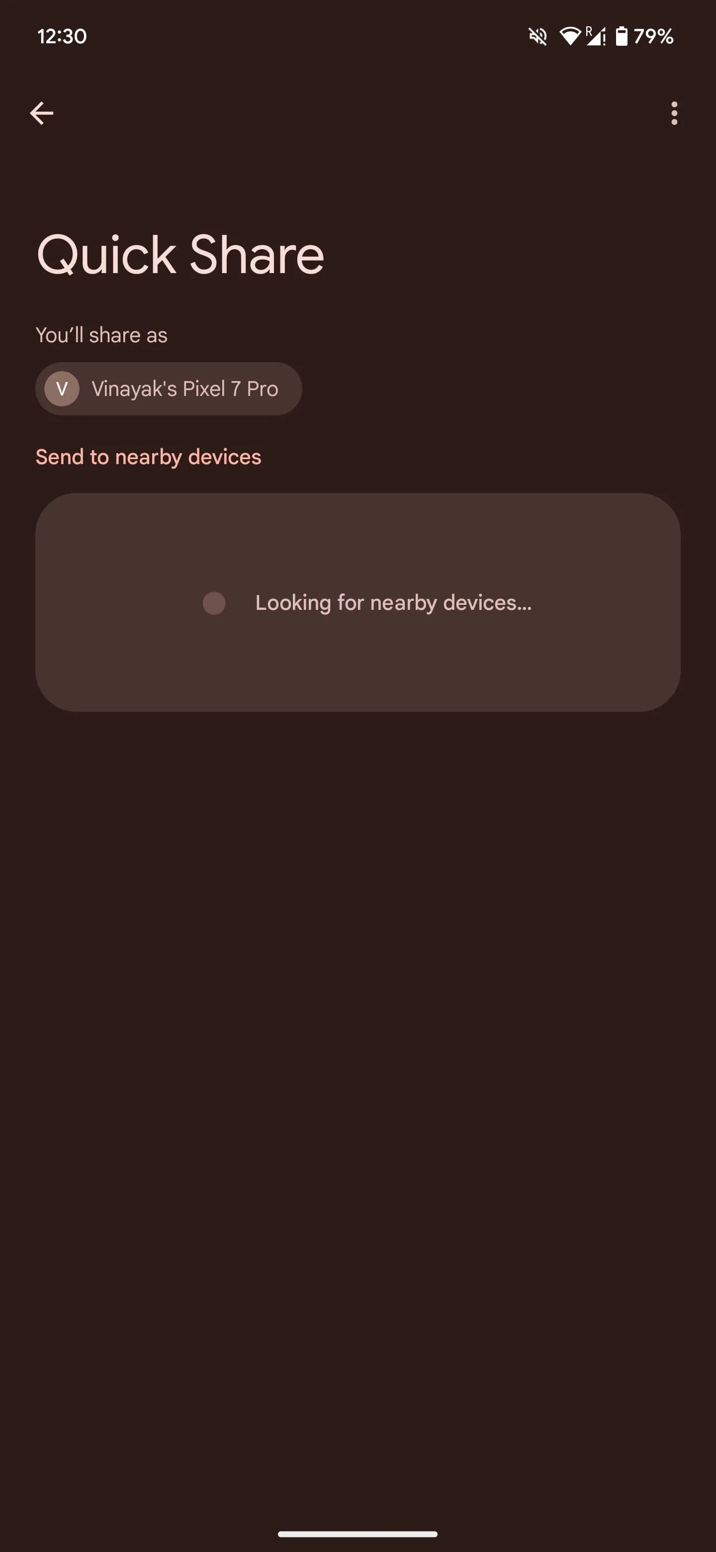 Giao diện Quick Share đang tìm kiếm thiết bị lân cận để chia sẻ tệp trên Android