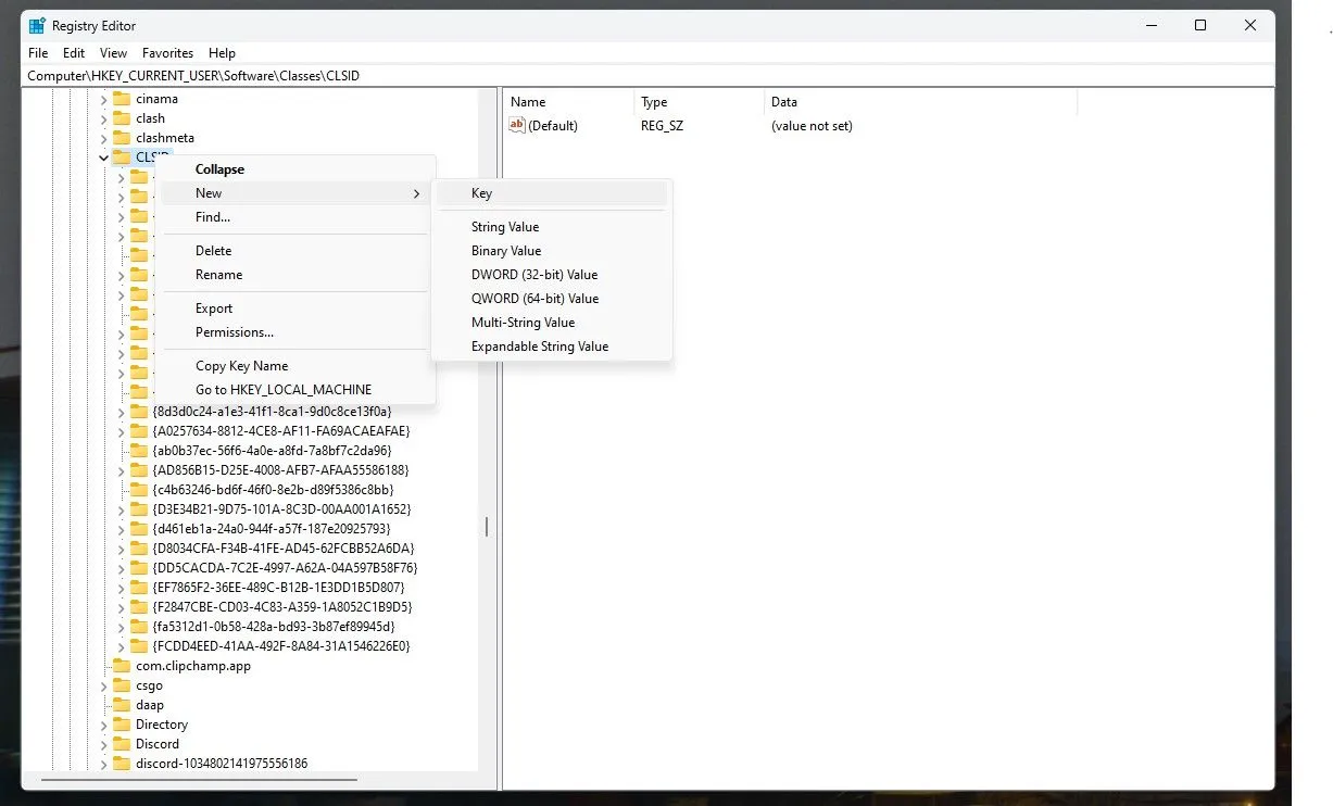 Giao diện Registry Editor khi tạo khóa con cho menu ngữ cảnh Windows 11.