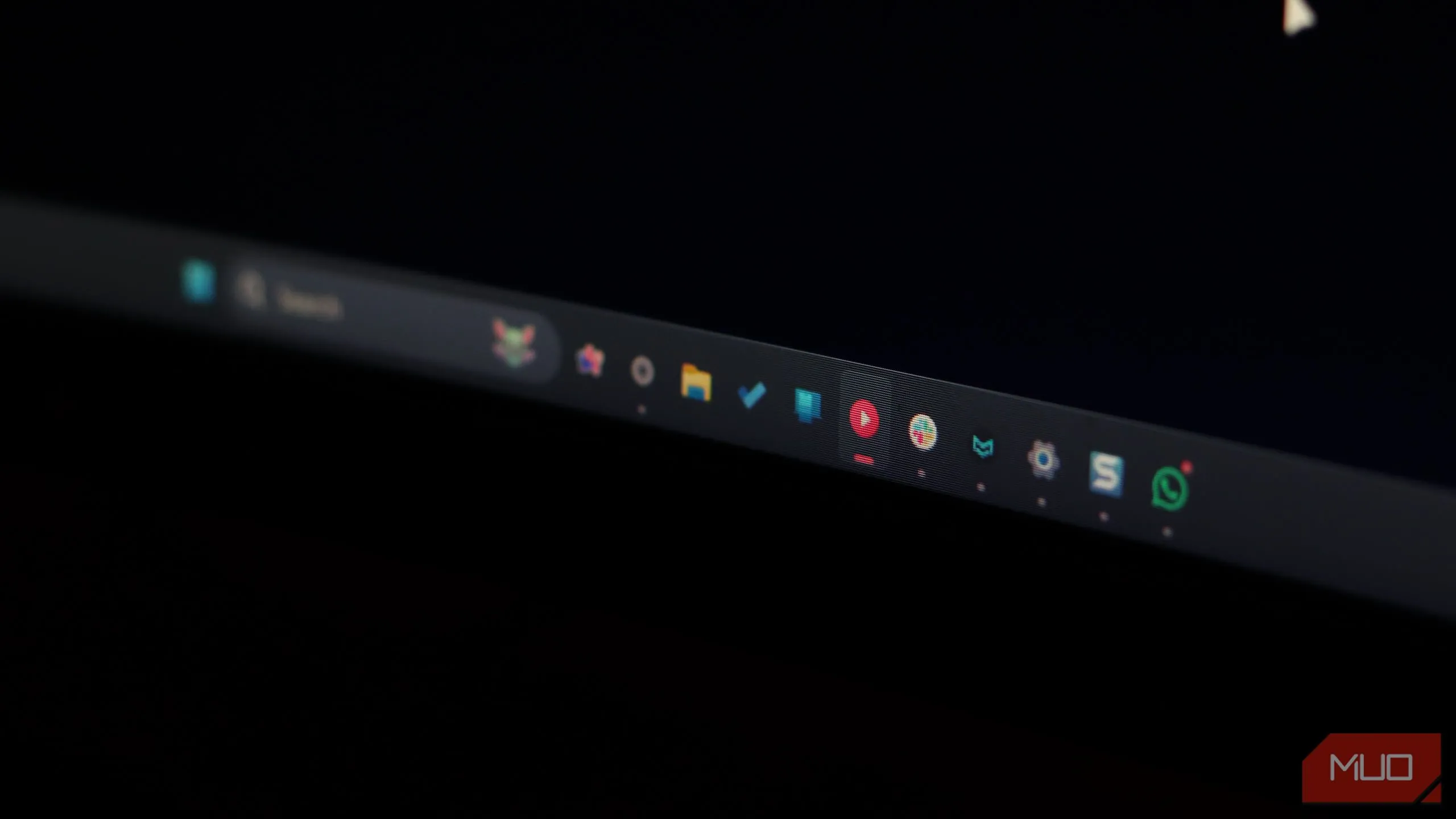 Tắt Máy Laptop Windows: Hơn Cả Một Thói Quen, Đó Là Bí Quyết Giữ Hiệu Suất và Tuổi Thọ Bền Bỉ