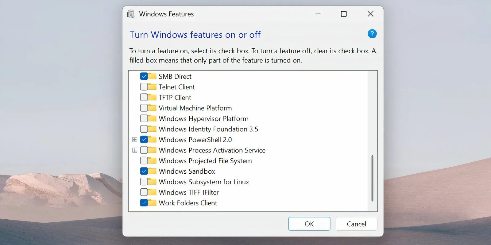 Giao diện Tính năng Windows với tùy chọn Windows Subsystem for Linux đã bỏ chọn để gỡ bỏ hoàn toàn