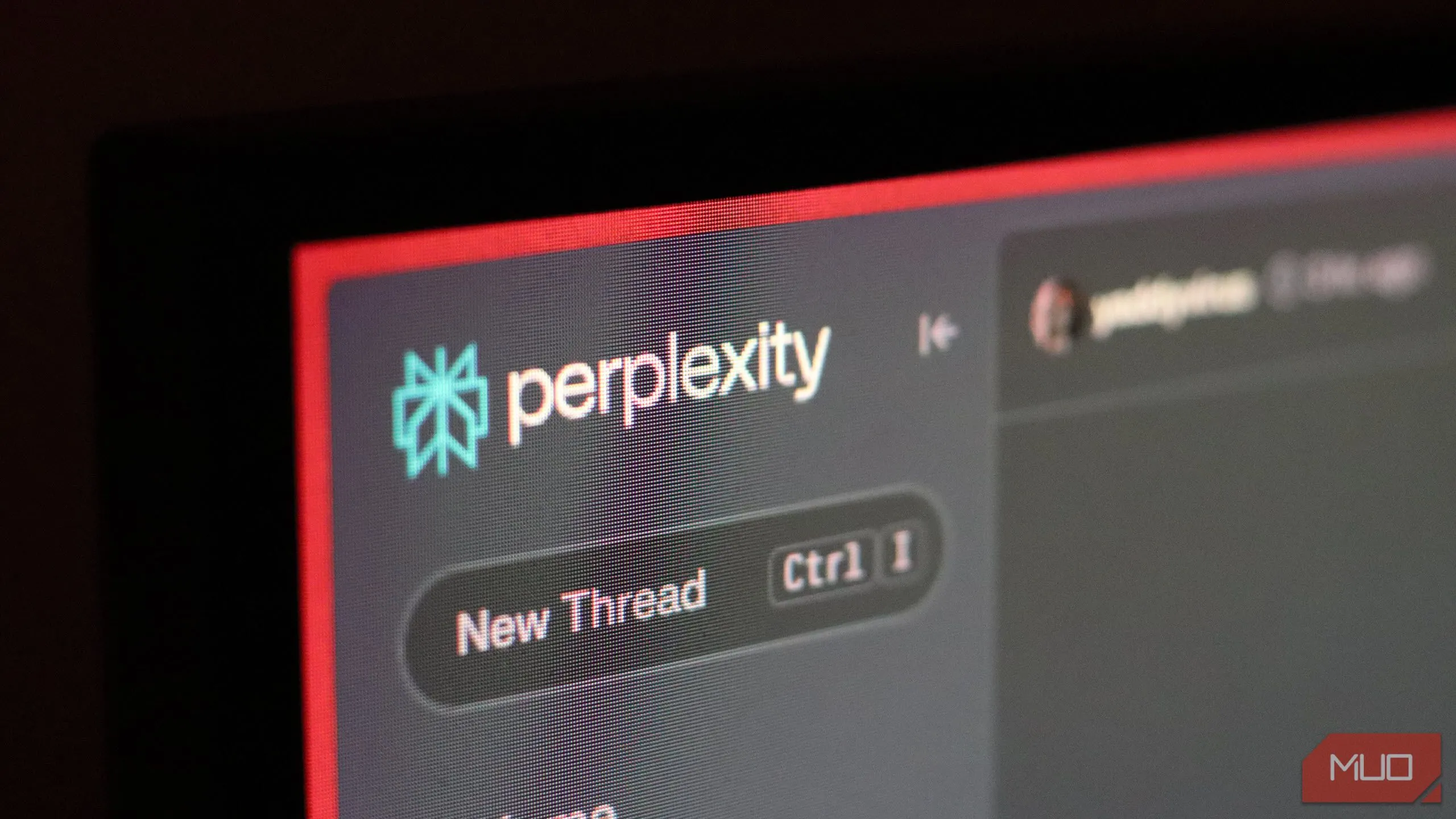 Giao diện trang web Perplexity AI mở trên trình duyệt web.
