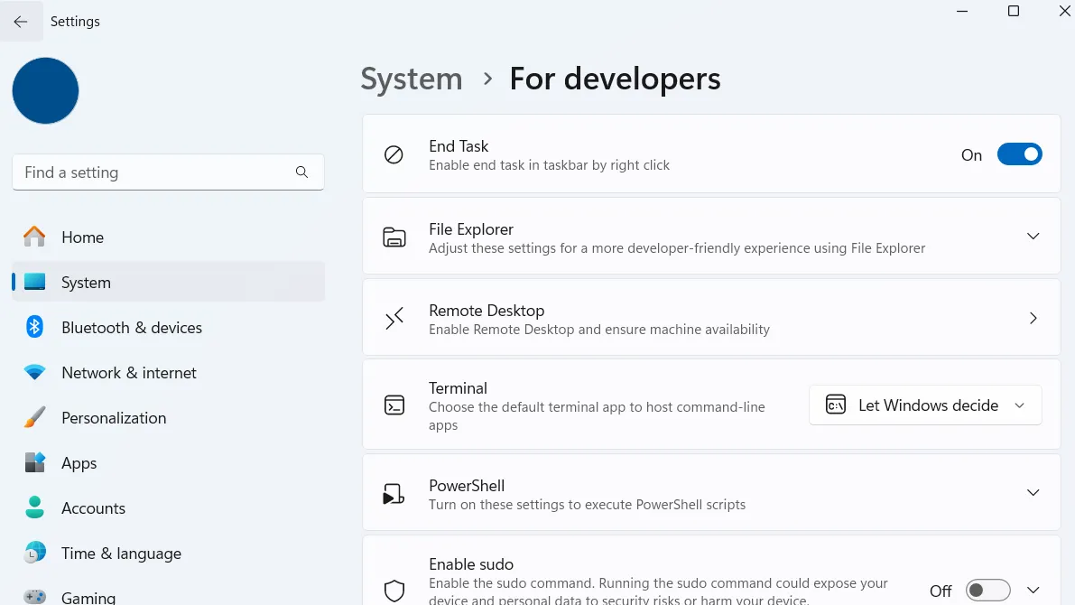 Giao diện ứng dụng Cài đặt (Settings) trên Windows 11 với menu dành cho nhà phát triển