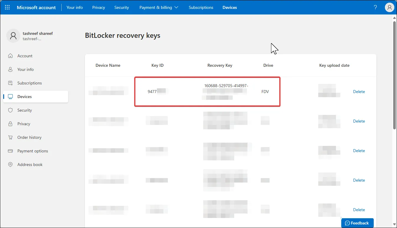 Giao diện web tài khoản Microsoft hiển thị các khóa khôi phục BitLocker đã lưu