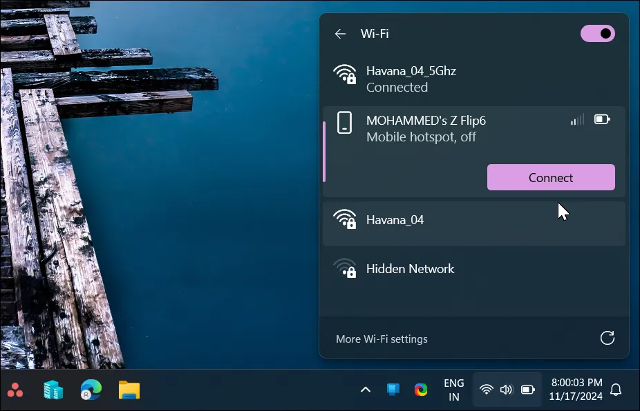 Giao diện Windows 11 với bảng cài đặt nhanh hiển thị tùy chọn kết nối điểm phát sóng di động
