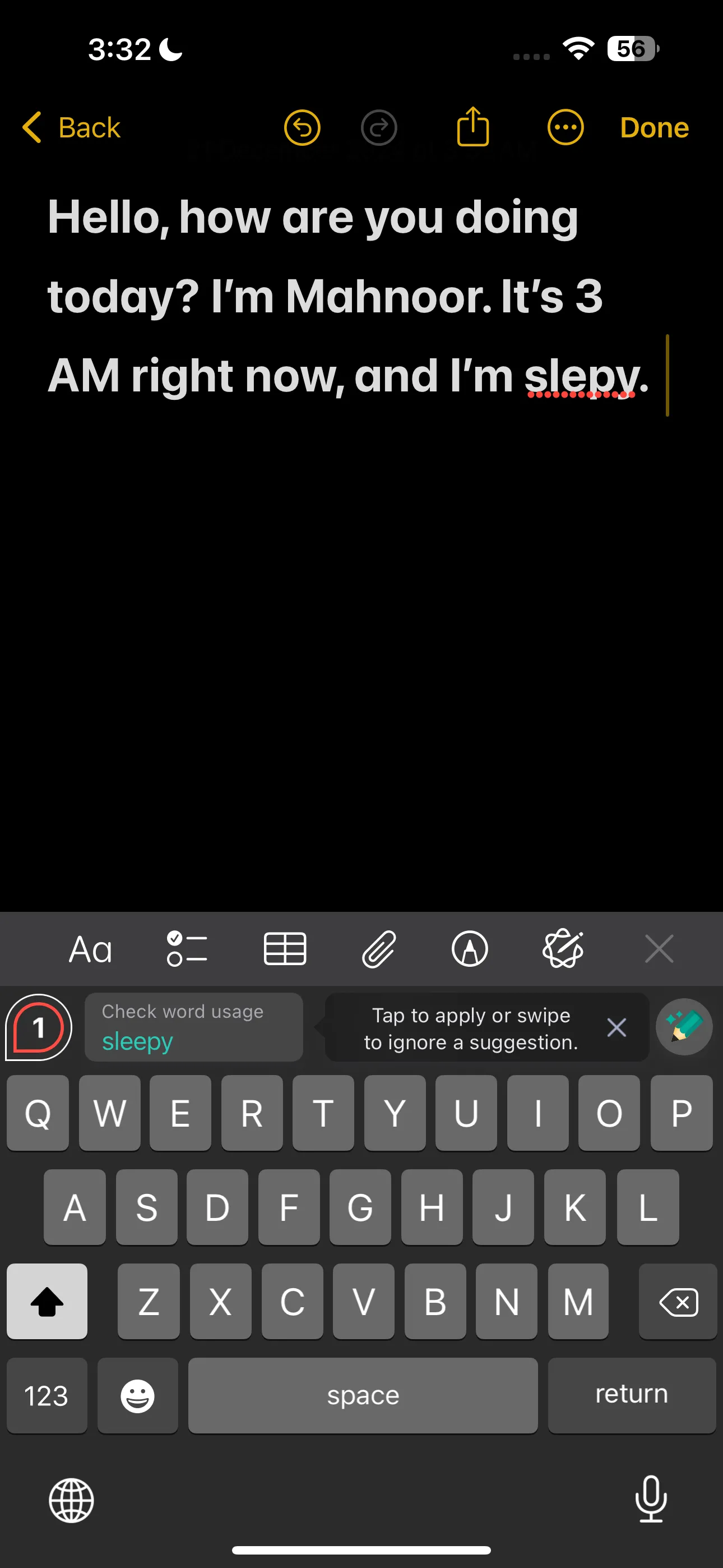 Grammarly hiển thị gợi ý sửa lỗi chính tả khi gõ trên iPhone
