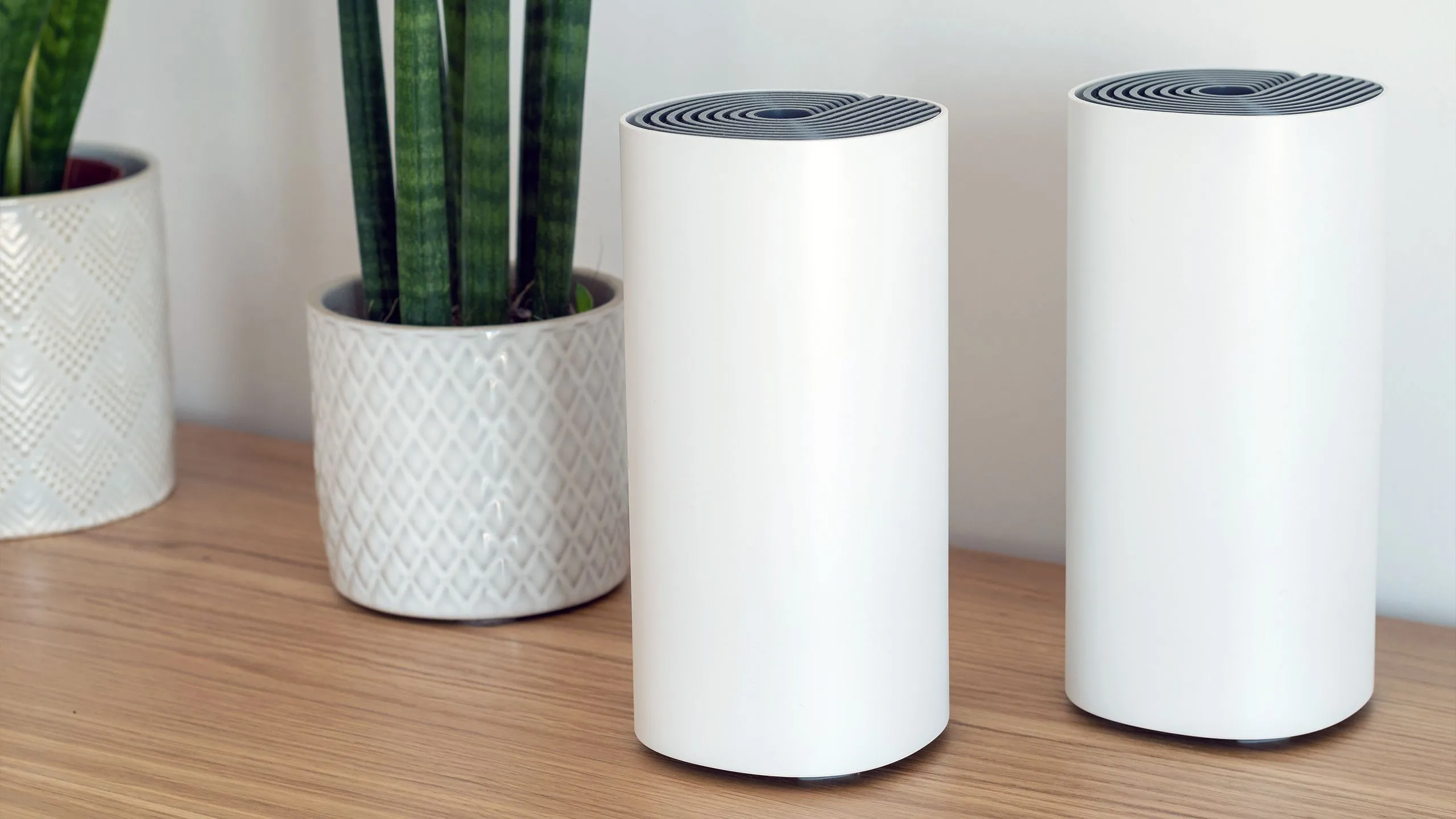 Hệ thống Mesh Wi-Fi gồm nhiều thiết bị router đồng bộ để mở rộng vùng phủ sóng