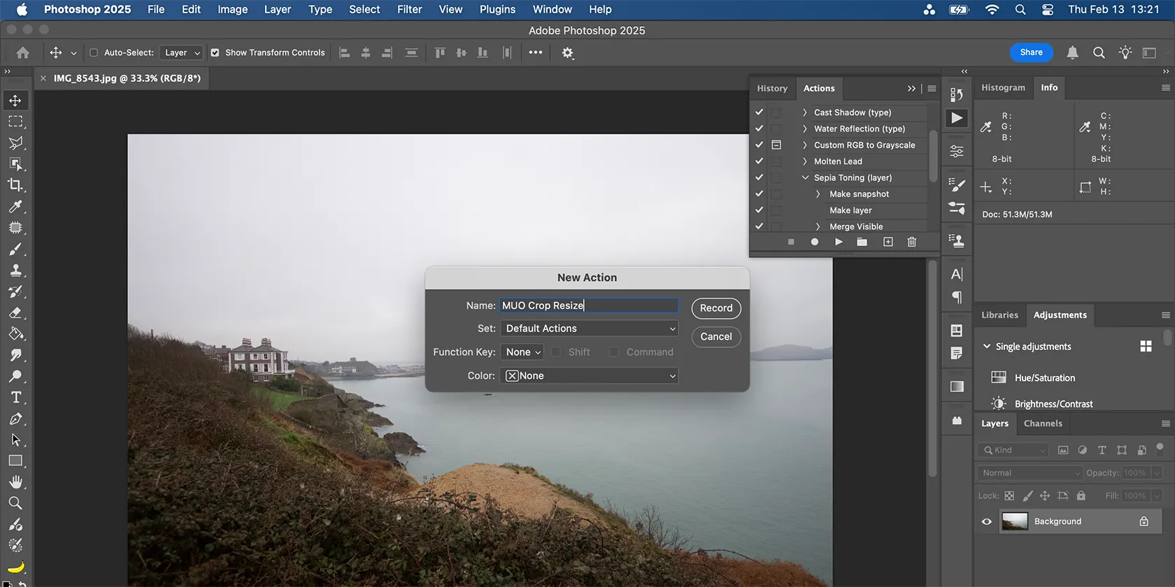 Hộp thoại tạo Action mới trong Photoshop, cho phép người dùng đặt tên và bắt đầu ghi lại quy trình tự động hóa.