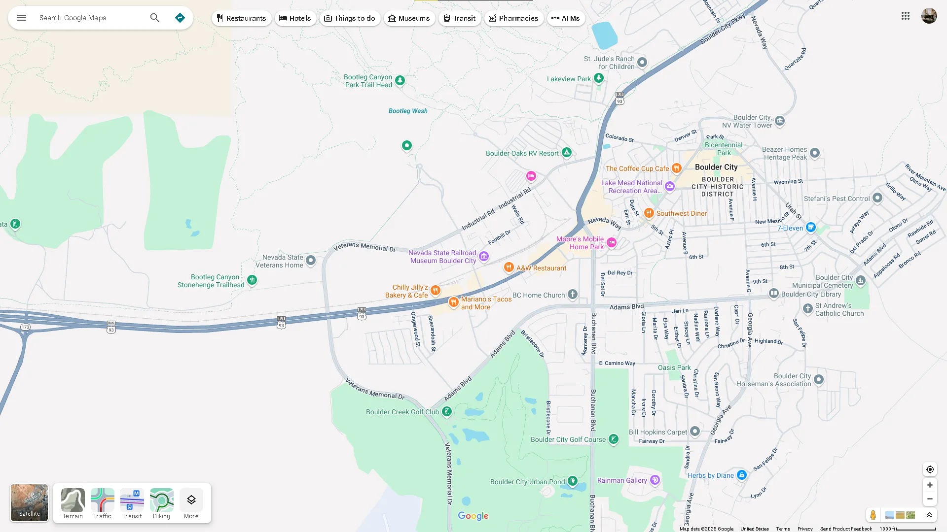 Khung cảnh tự nhiên tại Boulder City, Nevada được thể hiện trên Google Maps với nhiều màu sắc khác nhau