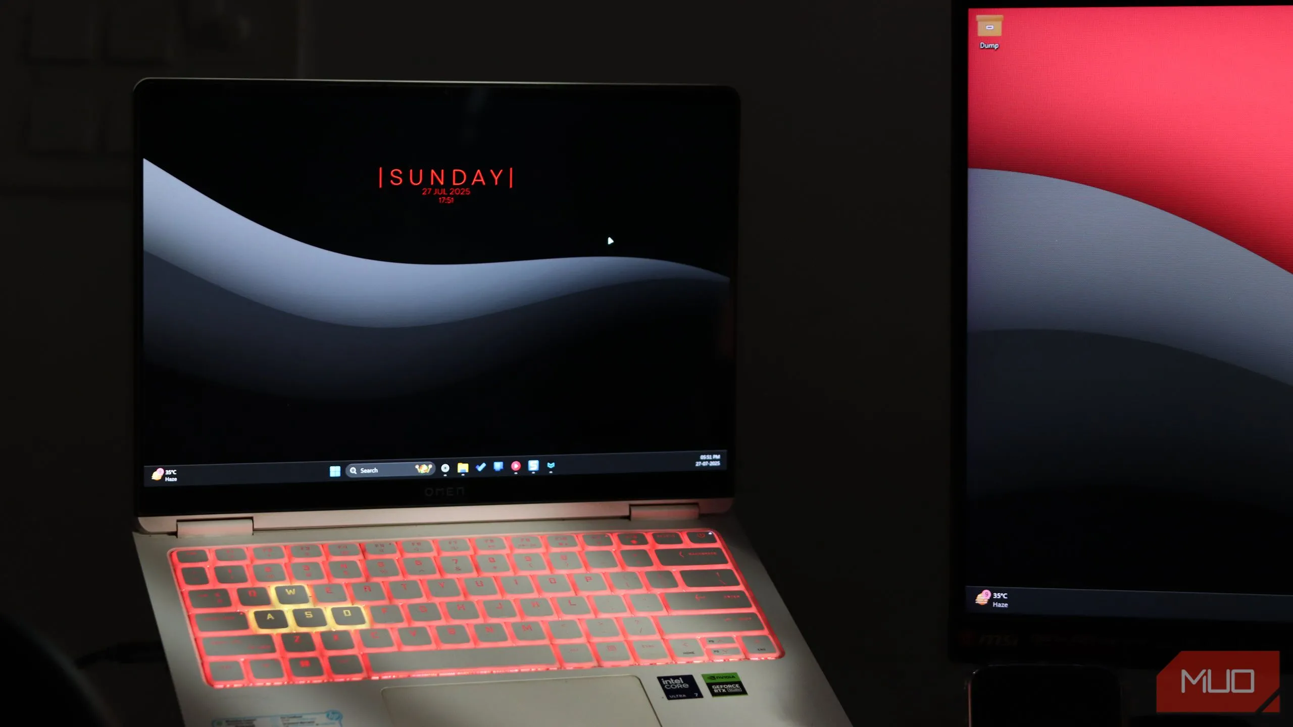 Laptop HP Omen Transcend 14 trang bị màn hình OLED rực rỡ, tượng trưng cho những thiết bị cao cấp có thể gặp phải hiện tượng burn-in nếu không được bảo vệ đúng cách.