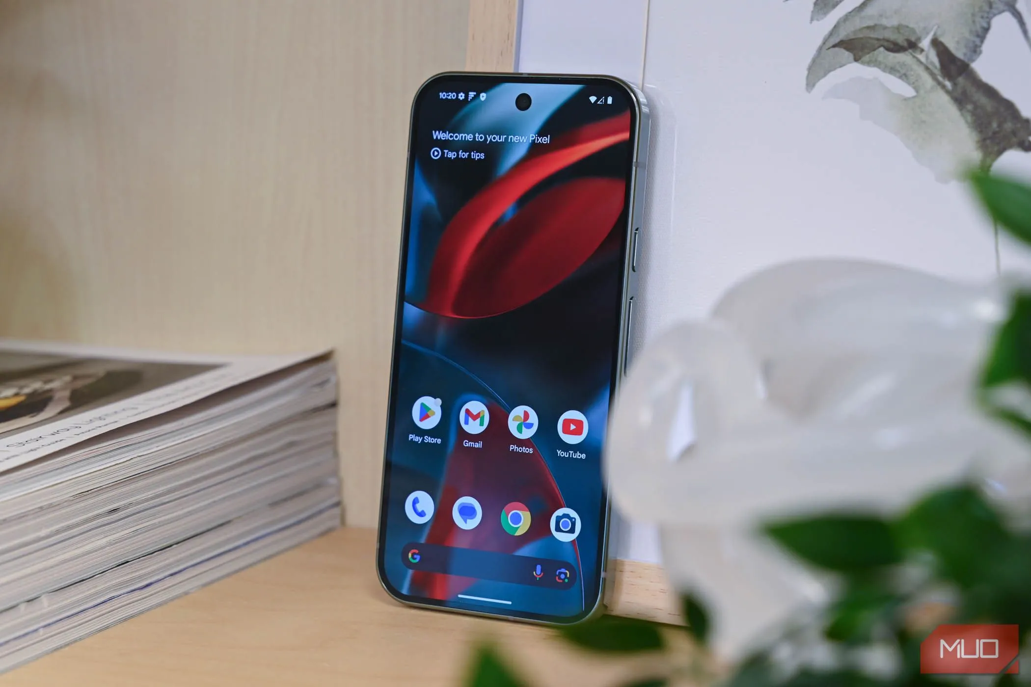 Màn hình chính đơn giản và hiệu quả của Google Pixel 9 Pro, minh họa trải nghiệm launcher mặc định.