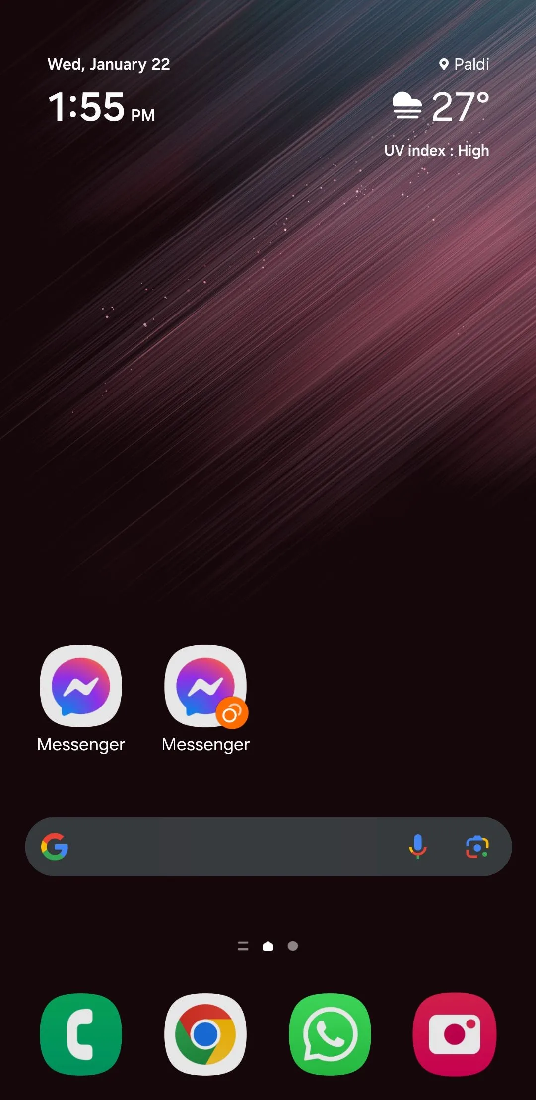 Màn hình điện thoại Samsung hiển thị hai biểu tượng ứng dụng Messenger riêng biệt nhờ tính năng ứng dụng kép