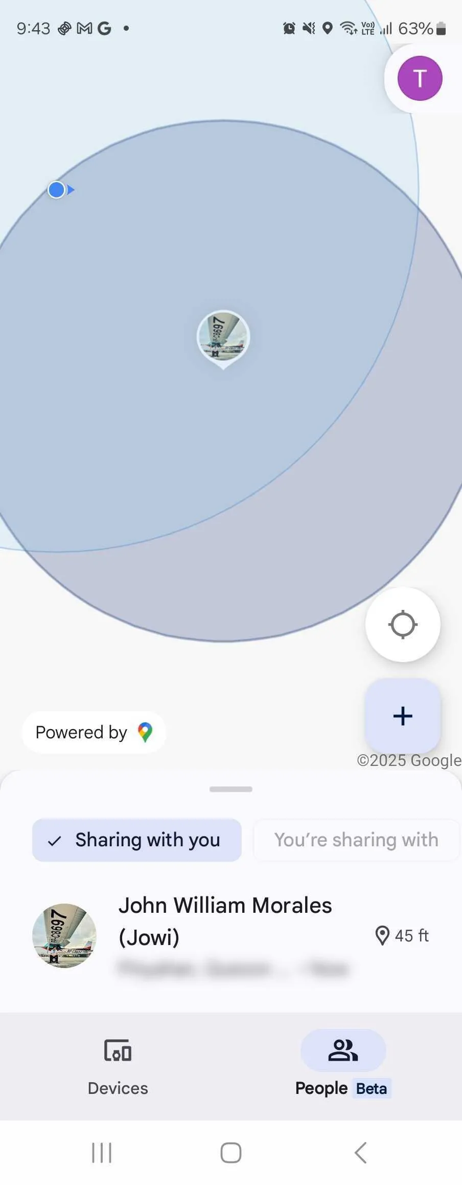 Màn hình hiển thị danh sách những người đang chia sẻ vị trí của họ với bạn trong Google Find My Device