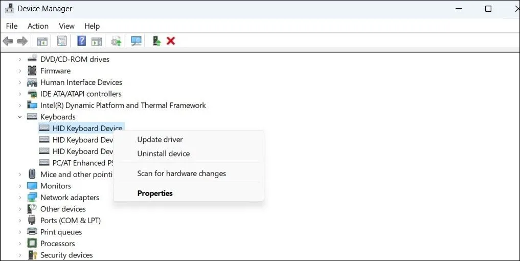 Màn hình Quản lý Thiết bị Windows hiển thị cách cập nhật driver bàn phím, một bước quan trọng khi bàn phím không gõ được.