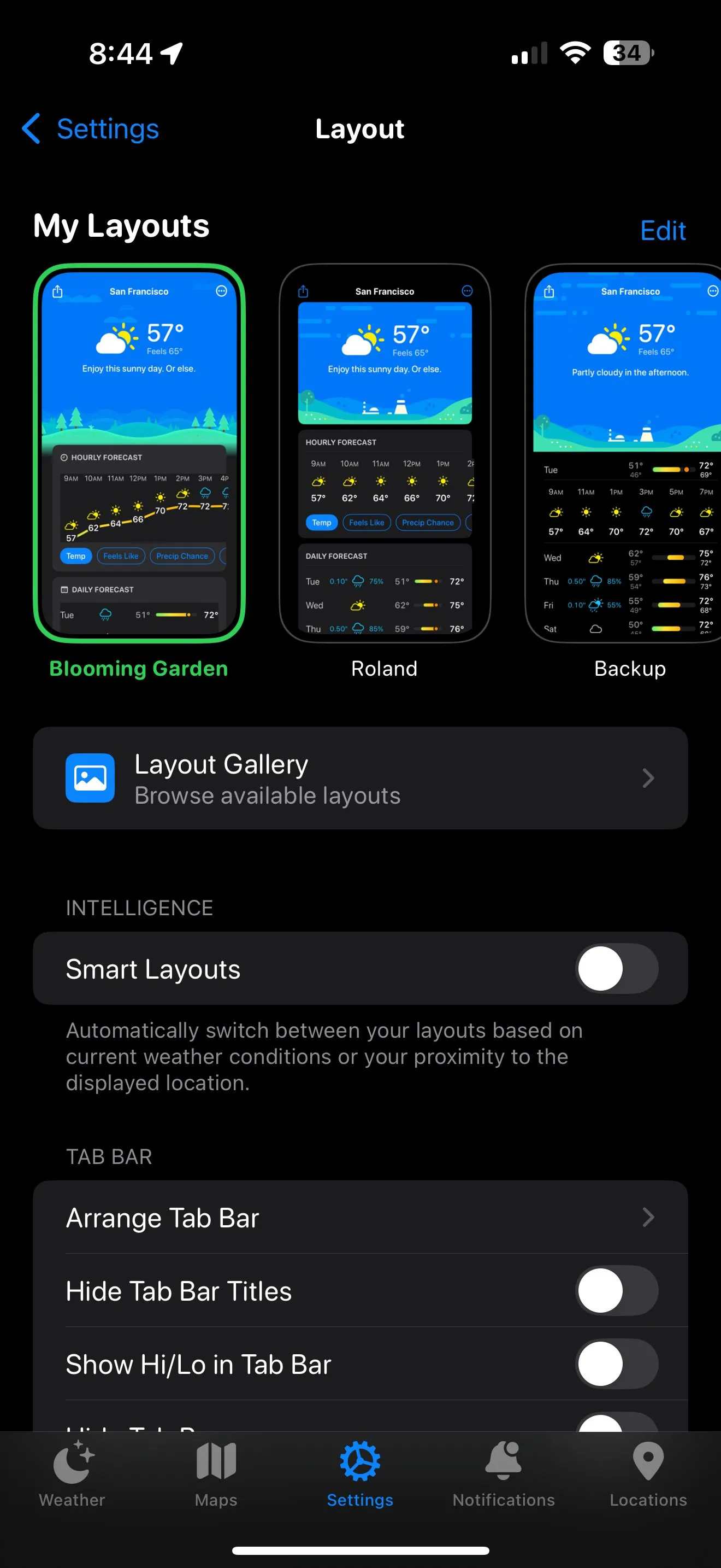 Màn hình tùy chỉnh bố cục giao diện của ứng dụng Carrot Weather trên iPhone