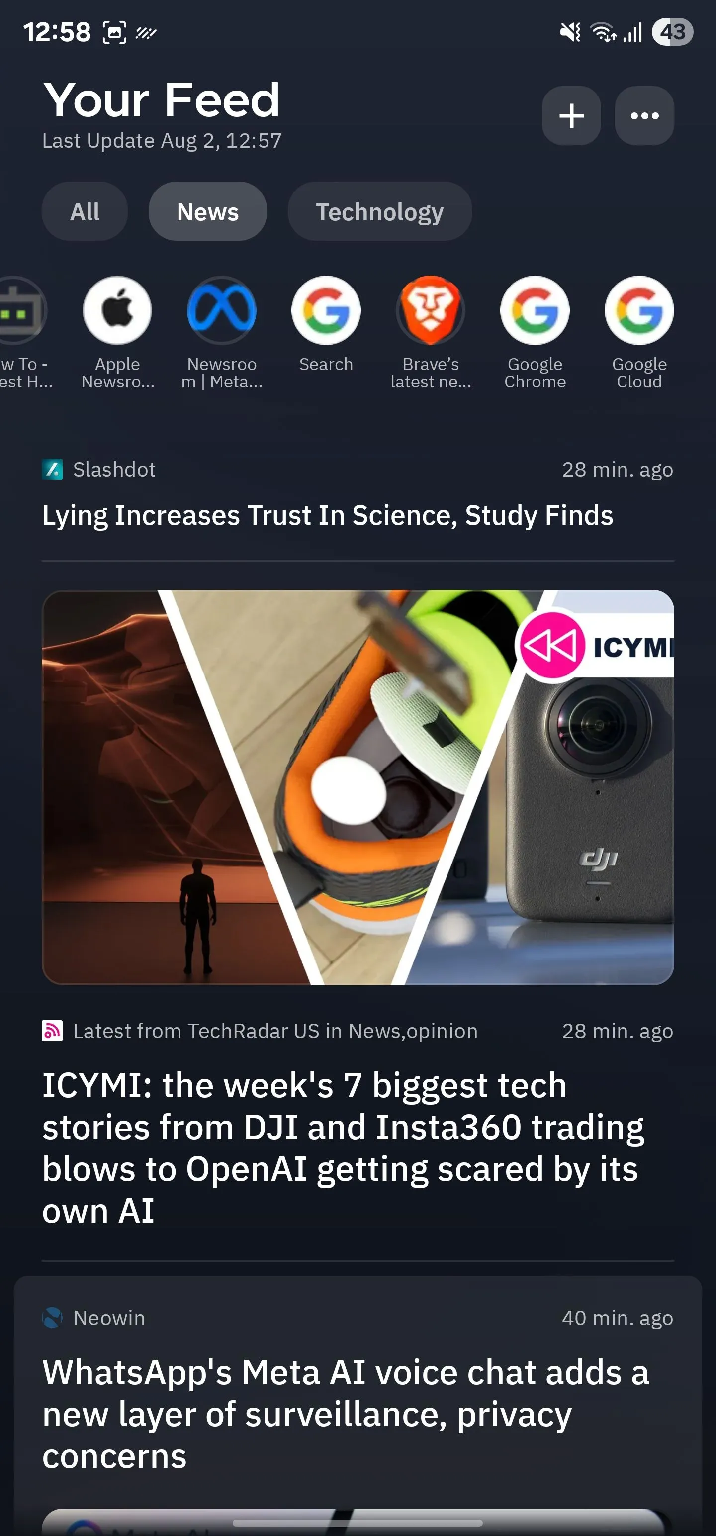 Màn hình &quot;Your Feed&quot; (Nguồn cấp dữ liệu của bạn) của Smart Launcher, hiển thị nội dung cá nhân hóa từ các nguồn tin tức và RSS.