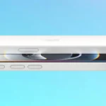 Mặt trước và mặt sau của iPhone 16e với Nút Tác Vụ
