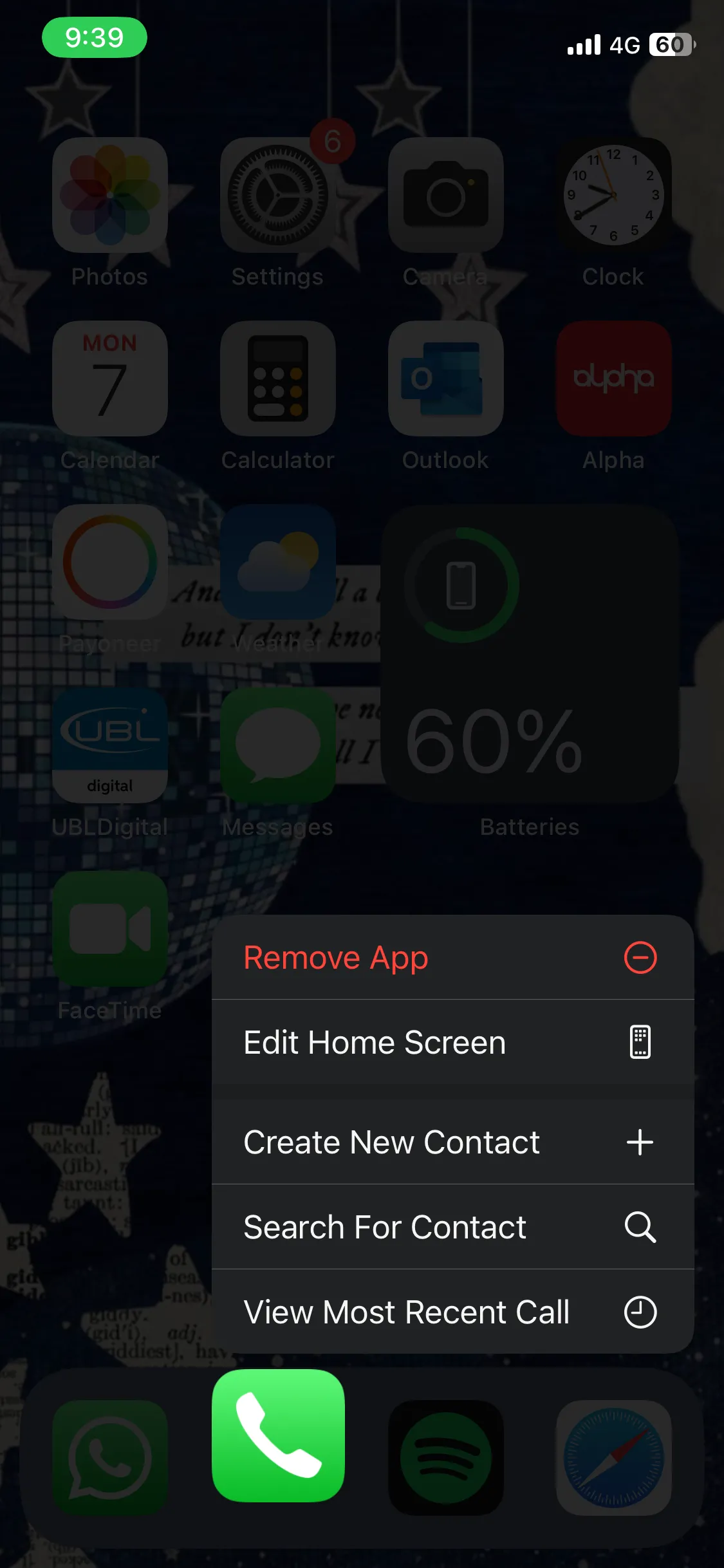 Menu ngữ cảnh khi cài đặt Giảm Độ Trong Suốt được bật trên iPhone