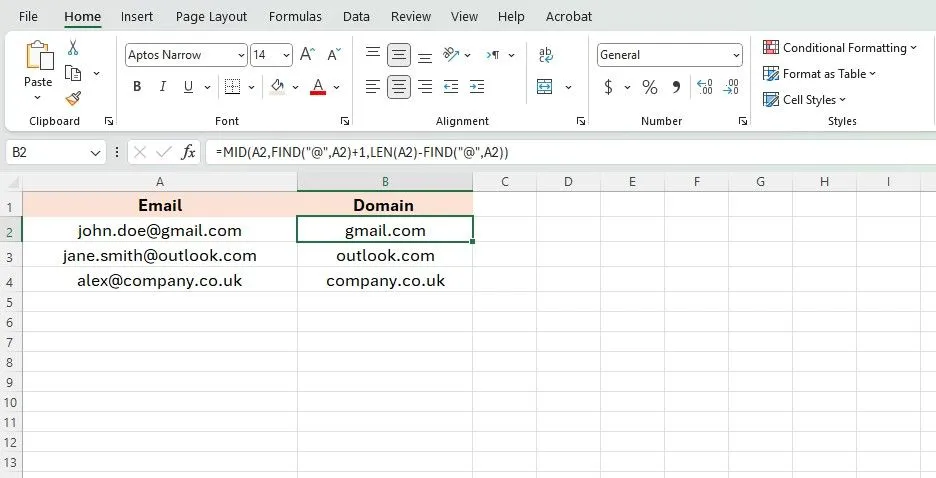 Minh họa công thức Excel truyền thống để trích xuất tên miền từ địa chỉ email.